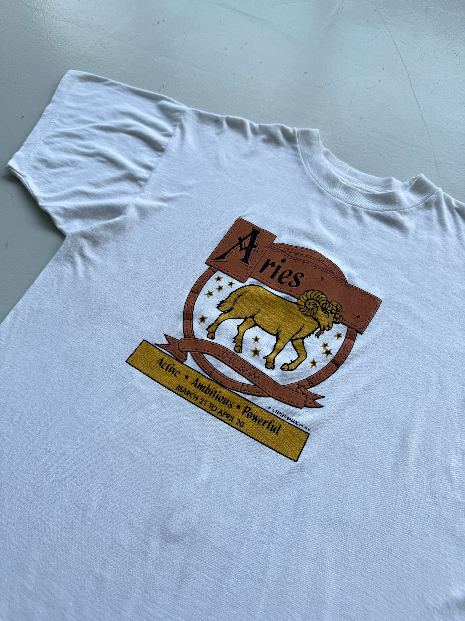 White Aries 90's Vintage Graphic Single Stitch T-Shirt - Large