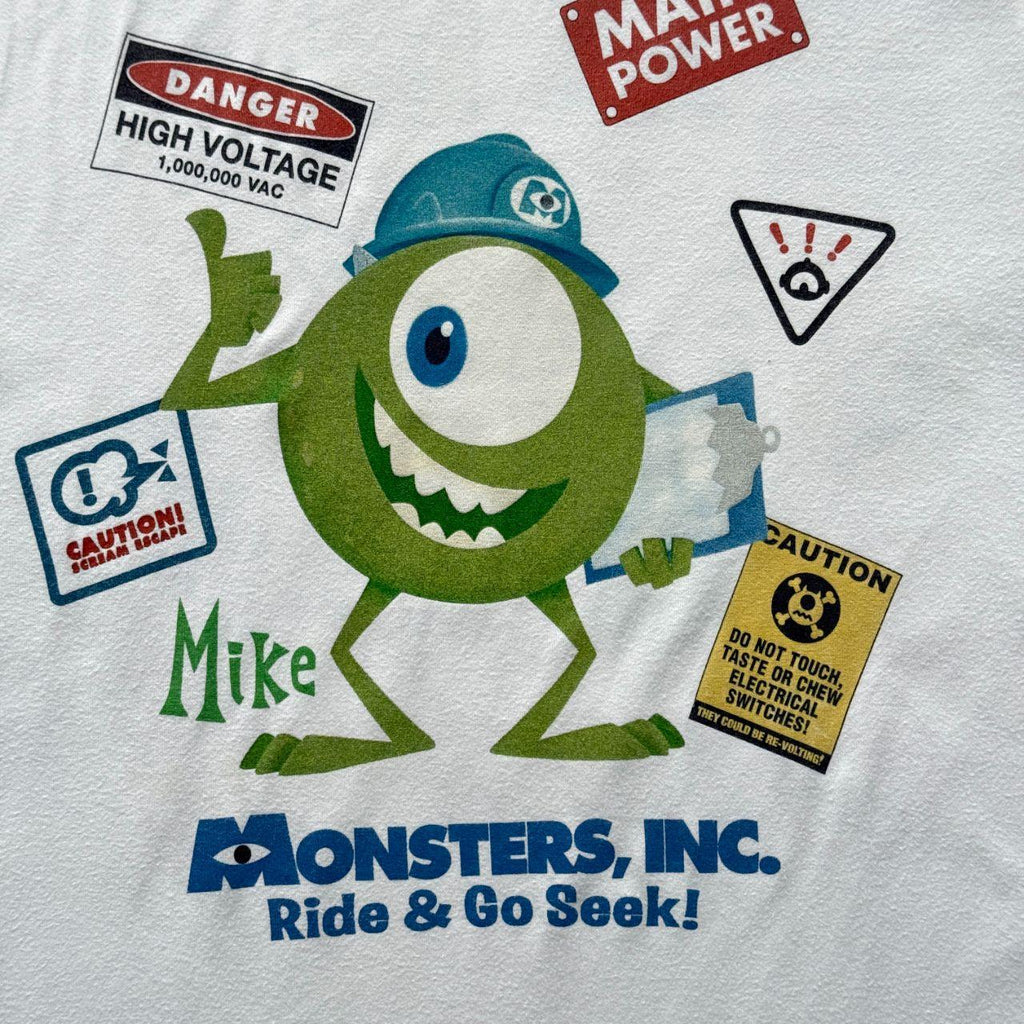 White Disneyland Tokyo Monsters Inc 00s Y2K Vintage Graphic T-Shirt - Large