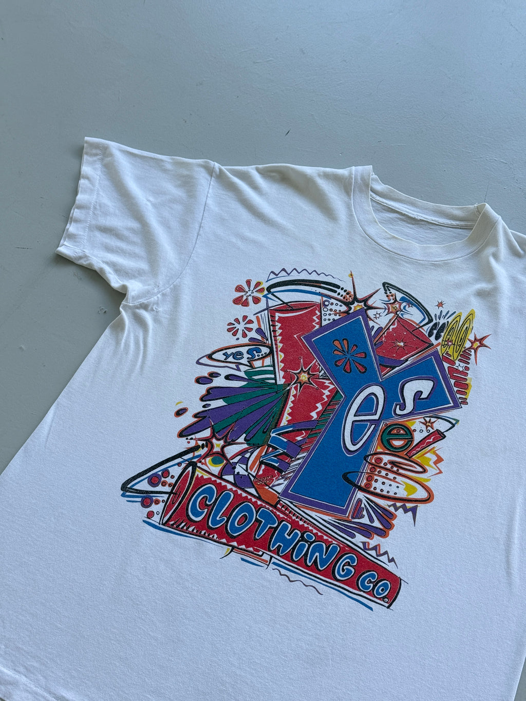 White YES Clothing 90's Vintage Single Stitch Graphic T-Shirt - XL