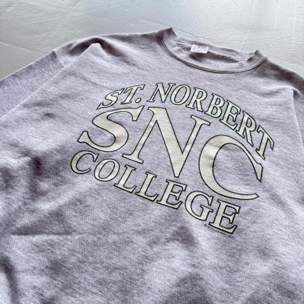 Grey St. Norbert 90’s Vintage Collage Graphic Sweatshirt - XL