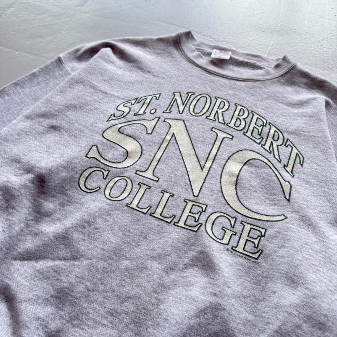 Grey St. Norbert 90’s Vintage Collage Graphic Sweatshirt - XL