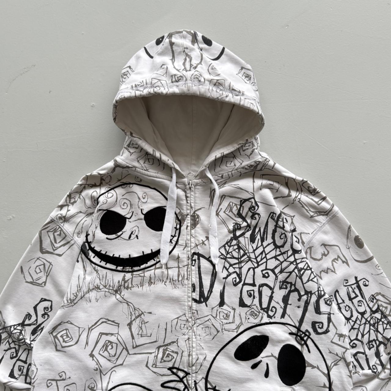 White Nightmare before Christmas 00s Graphic Full-Zip Hoodie - Large