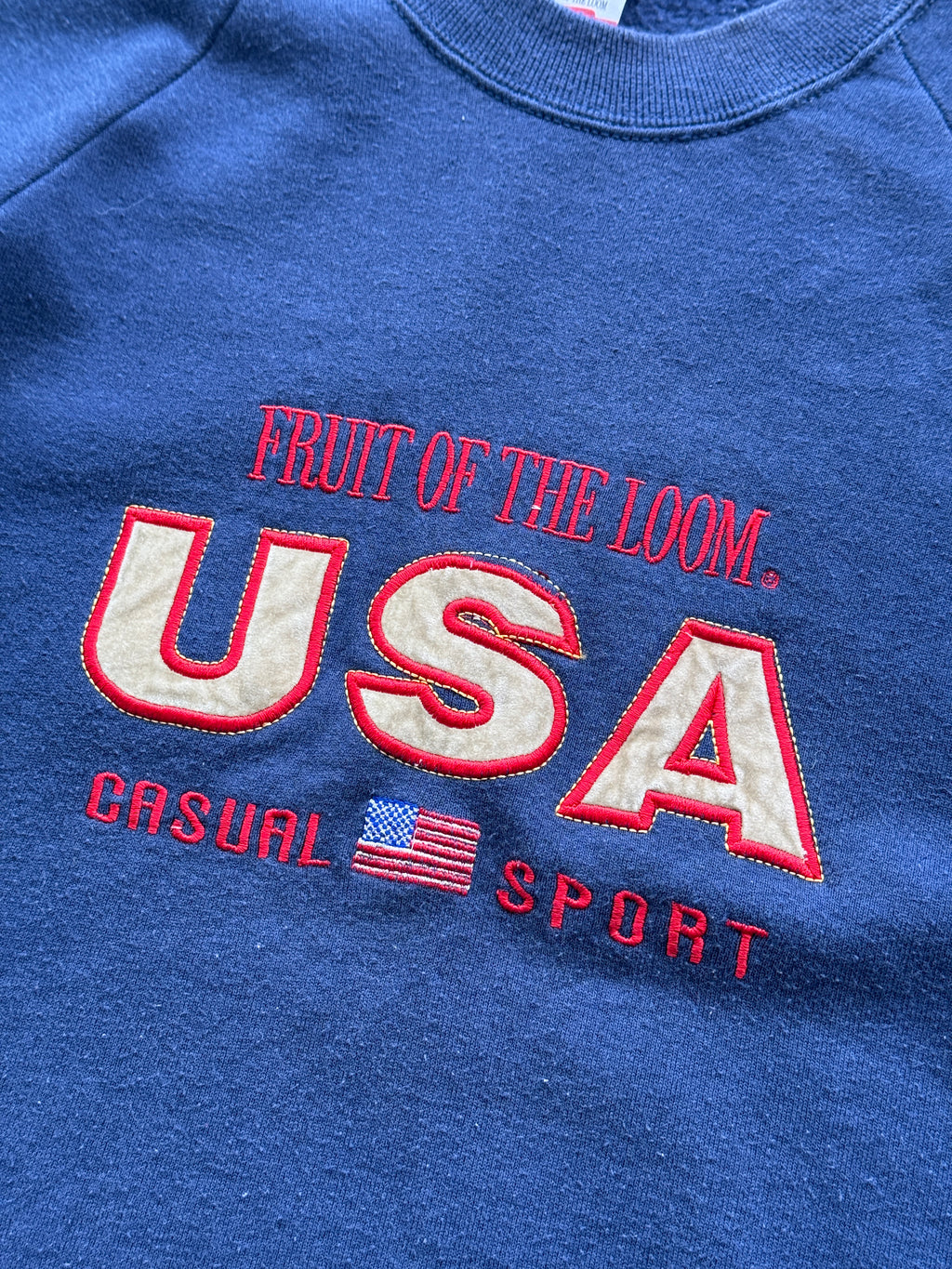 Navy Blue Fruit of the Loom 90's Vintage USA Graphic Sweatshirt Jumper - Large
