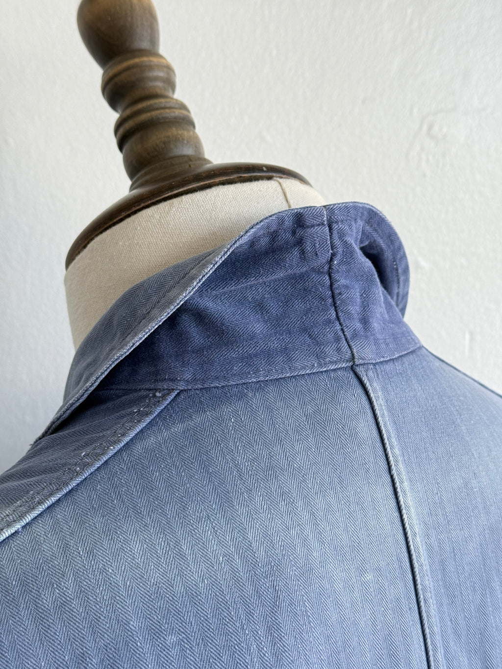 Faded Blue French 1950's Vintage Workwear Chore Jacket CH463 - Small
