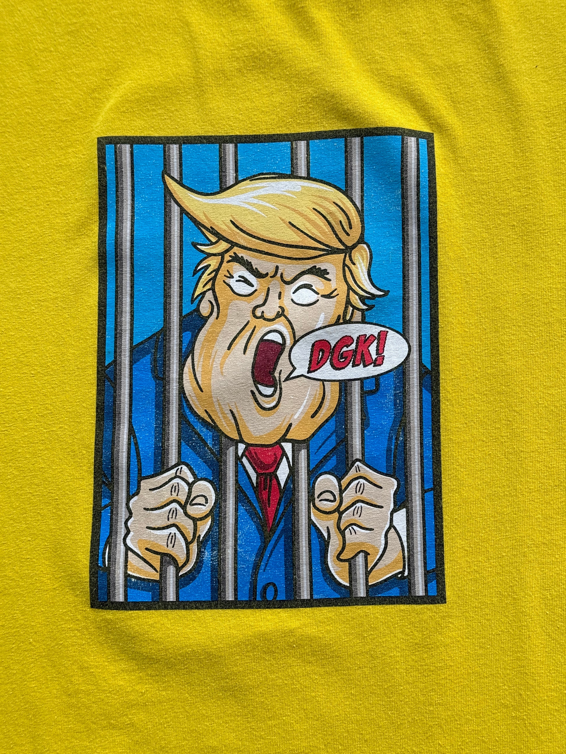 Yellow DGK Skateboards 00's Vintage Donald Trump Cartoon Graphic T-Shirt - XL