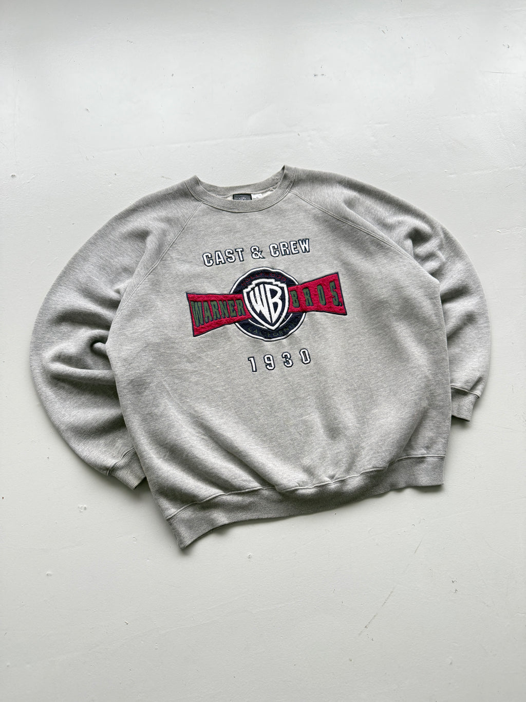 Warner Bros Cast & Crew Hollywood 90's Vintage Sweatshirt - XL