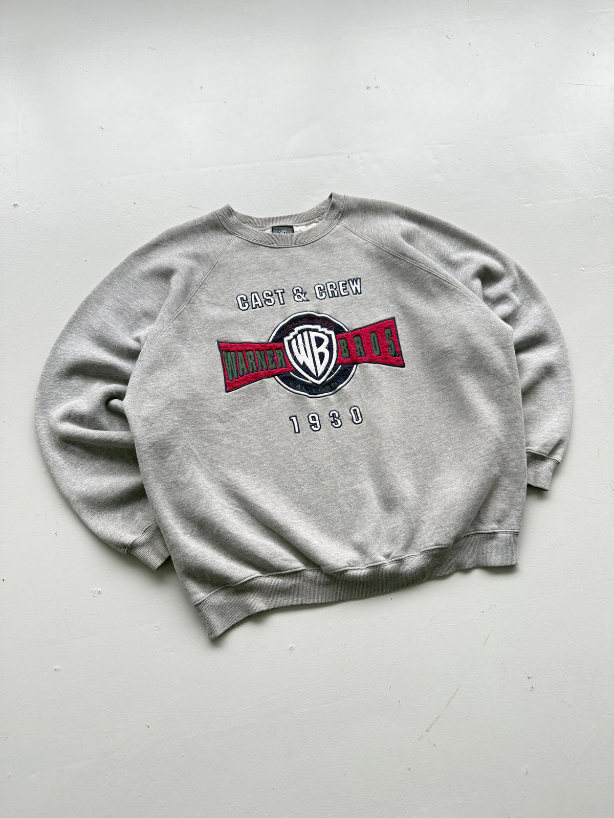 Warner Bros Cast & Crew Hollywood 90's Vintage Sweatshirt - XL