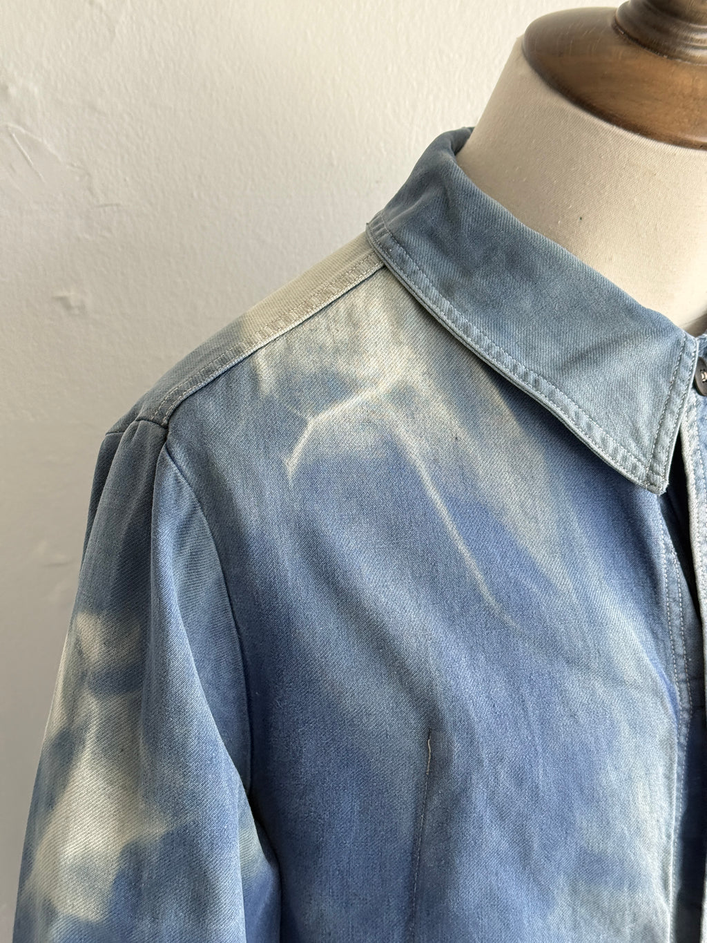 Faded Blue French 1950s/60s Vintage Workwear Chore Jacket CH519 - Medium