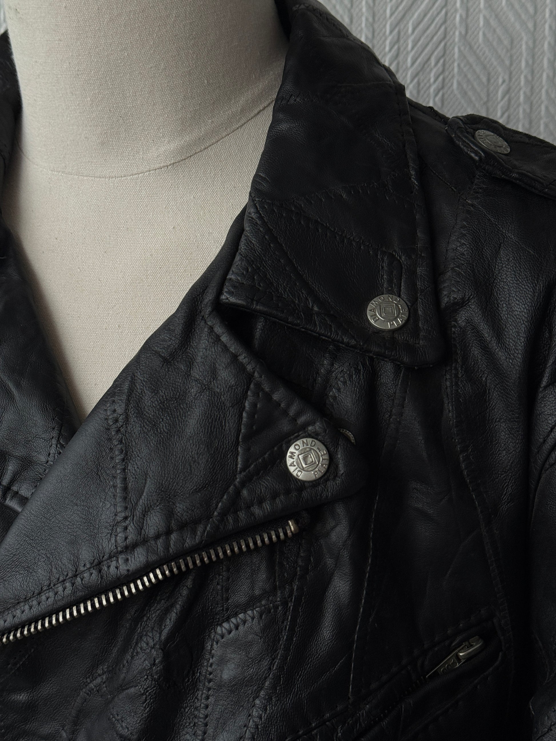 Black 80's Vintage Leather Biker Jacket- Medium