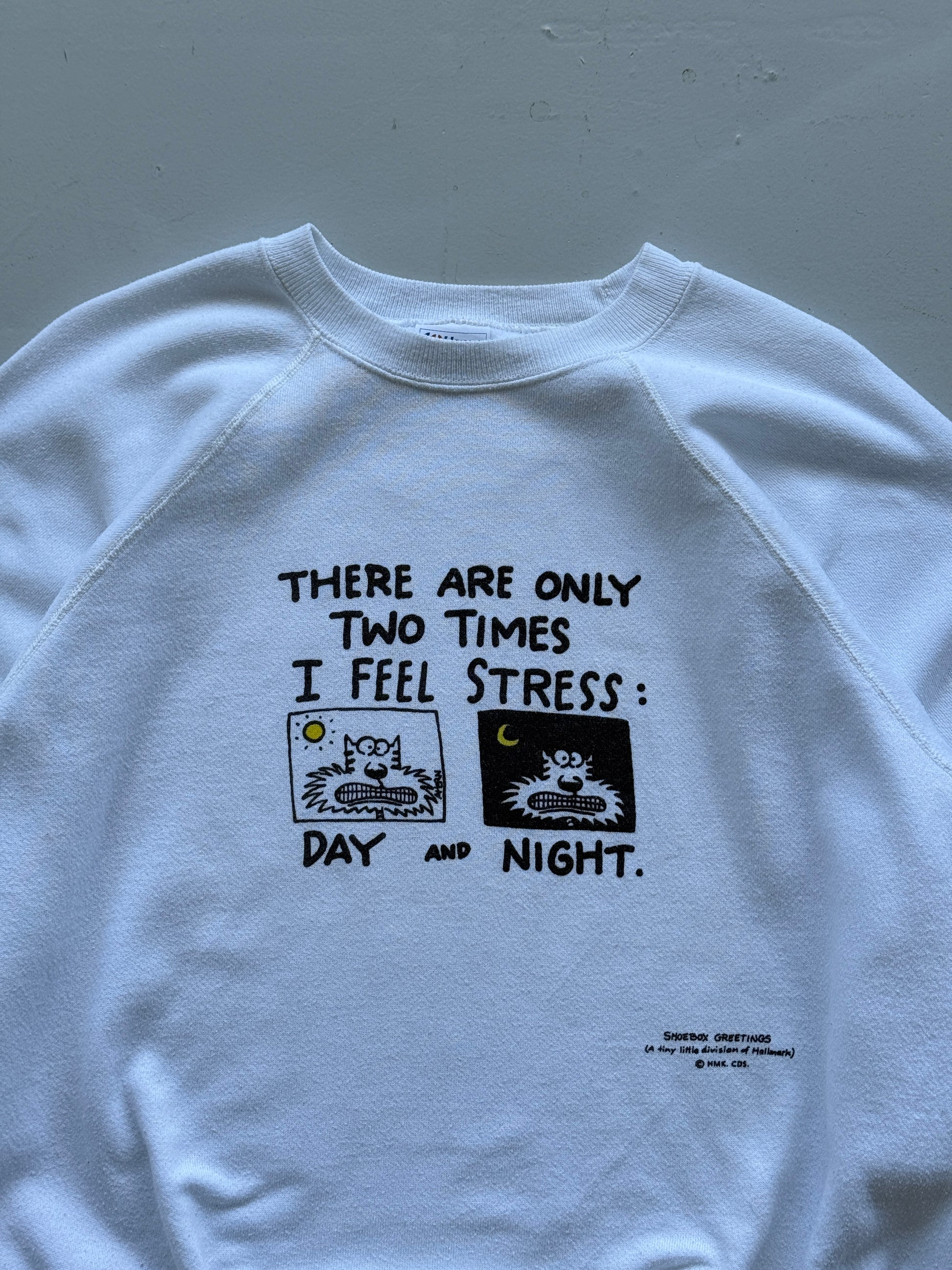 White 00's Vintage Funny Slogan Graphic Sweatshirt Jumper - Large