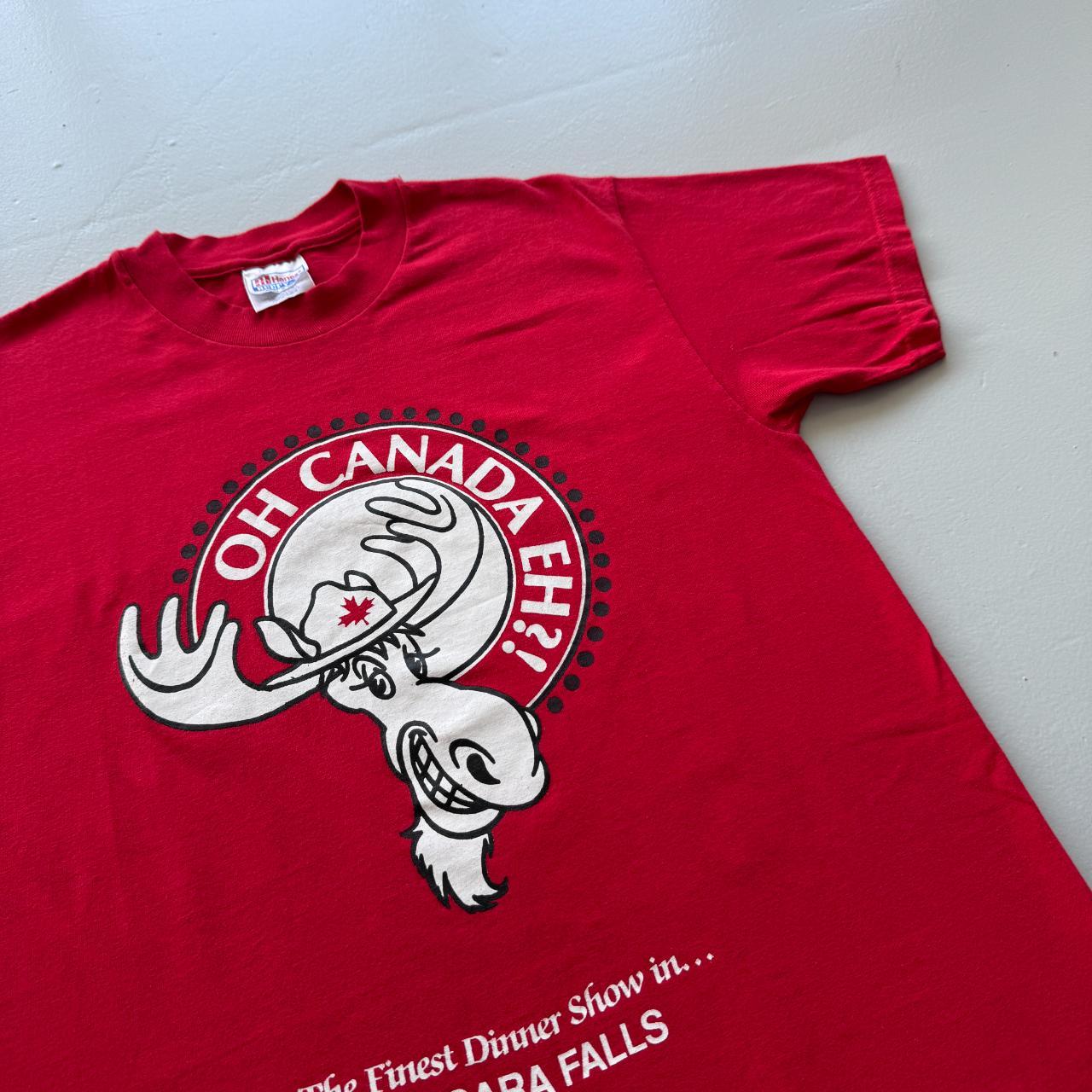 Red Canada Moose Tourist Vintage 90s T-shirt - Medium