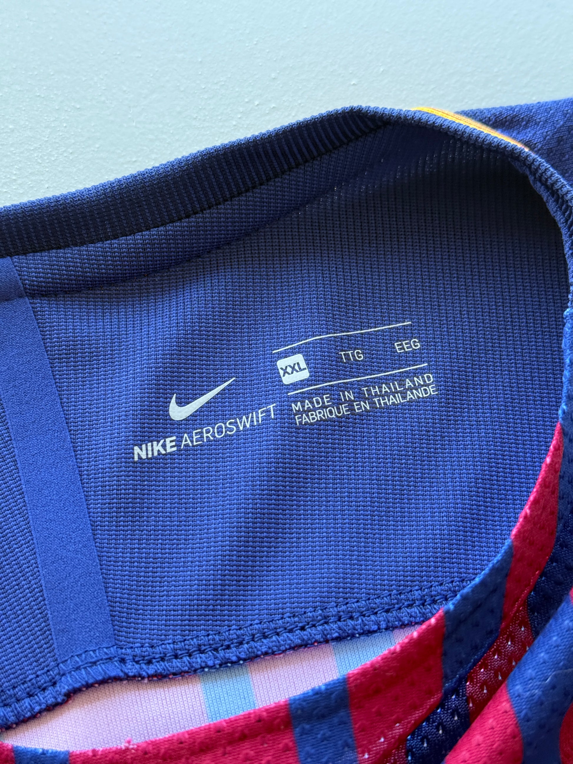 Nike FC Barcelona 2017 Home Vintage Football Shirt - XXL