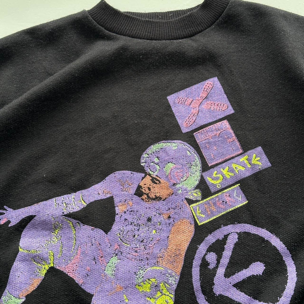 Black Skateboarding 90’s Vintage Graphic Sweatshirt - Small