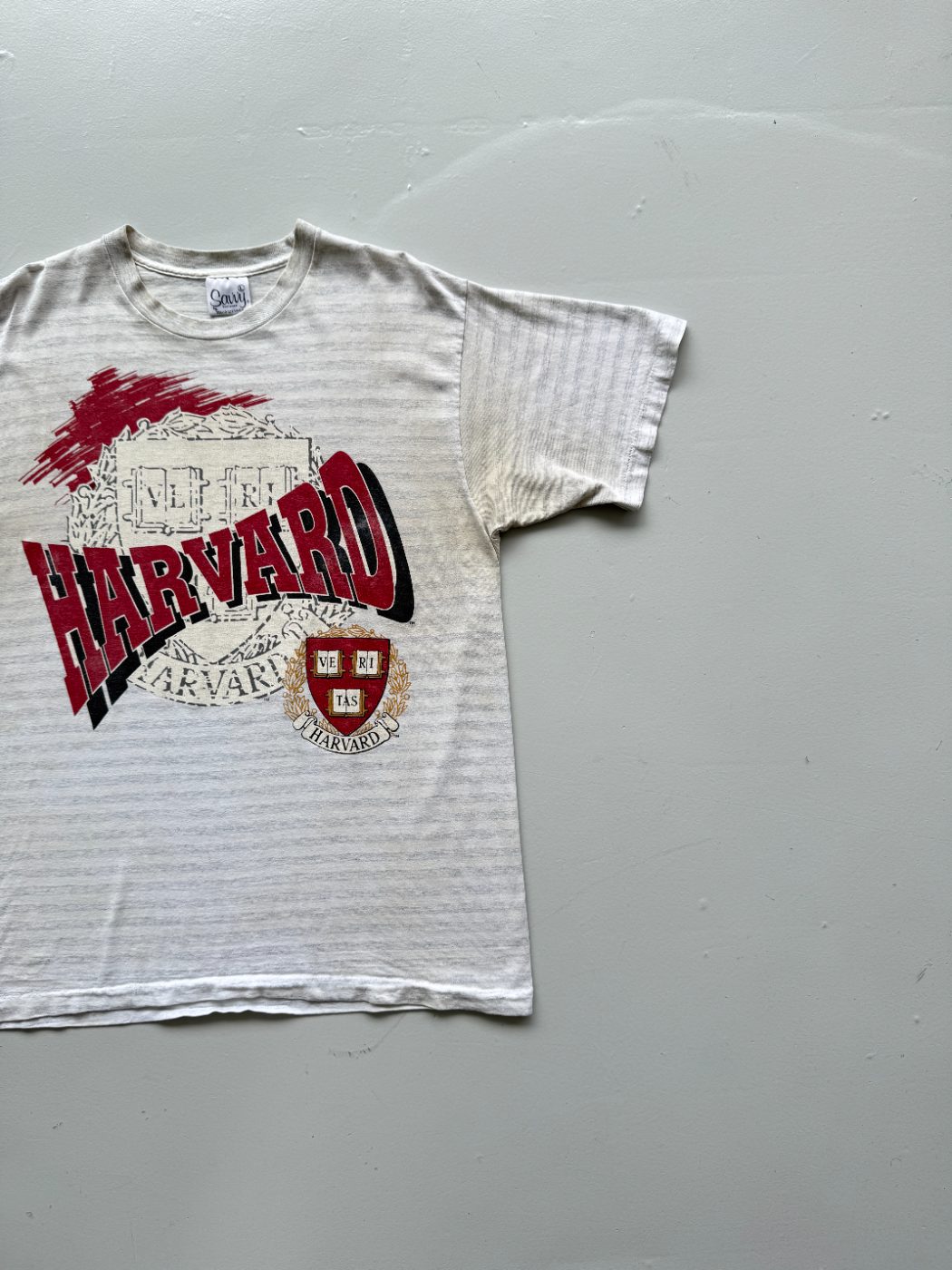 Savvy Sportswear Harvard University Graphic 90s Vintage Single Stitch T-Shirt -