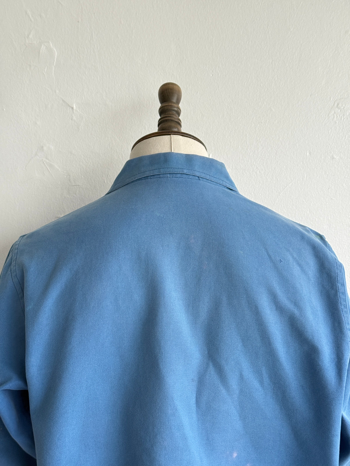 Thrashed Blue French 1970's Vintage Workwear Chore Jacket CH550 - Medium