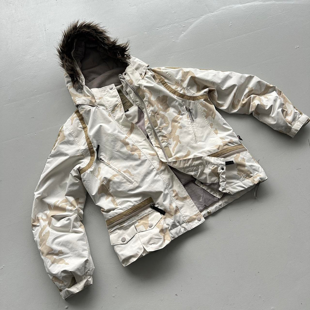 White Camo Alpha Industries Mountain Parka - Women’s XL