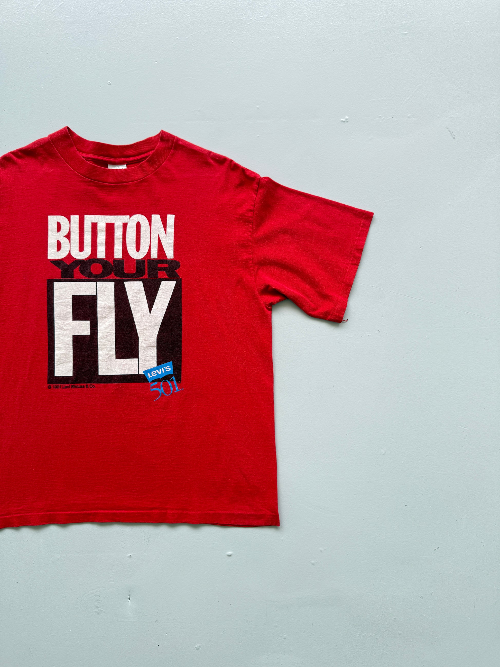 Red Levi's 90's Vintage Graphic Single Stitch T-Shirt - Large
