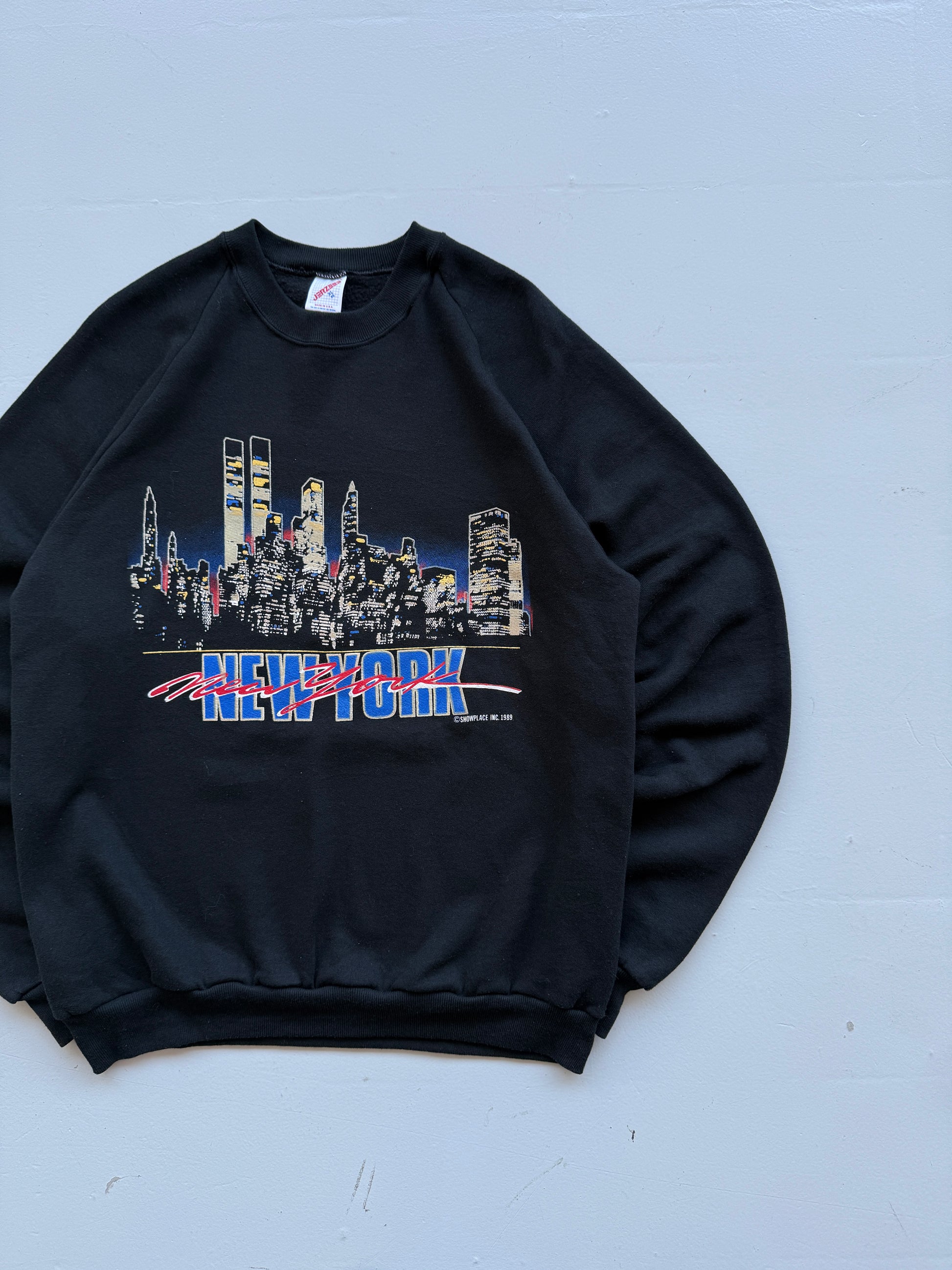 Black New York 90's Vintage Graphic Tourist Sweatshirt Jumper - Medium