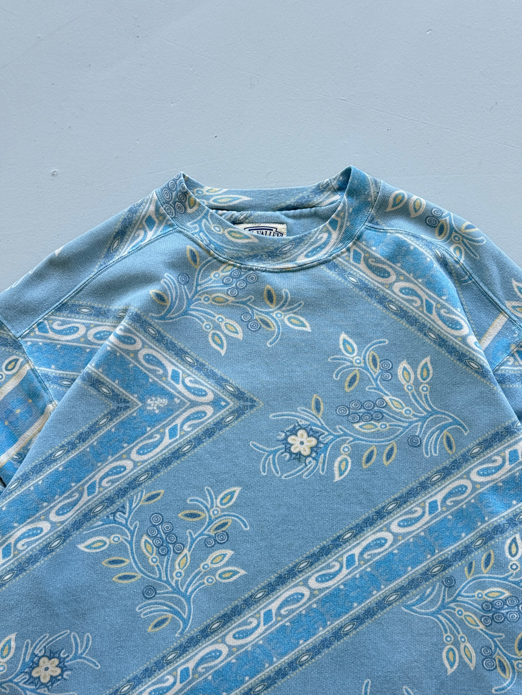 Sun Valley Paisley Print 90's Vintage Surf Sweatshirt - Large Oversized
