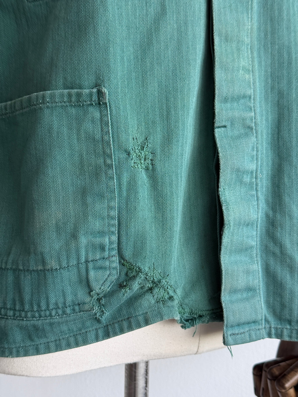 Thrashed Green French 1960s Vintage Workwear Chore Jacket CH504 - Small