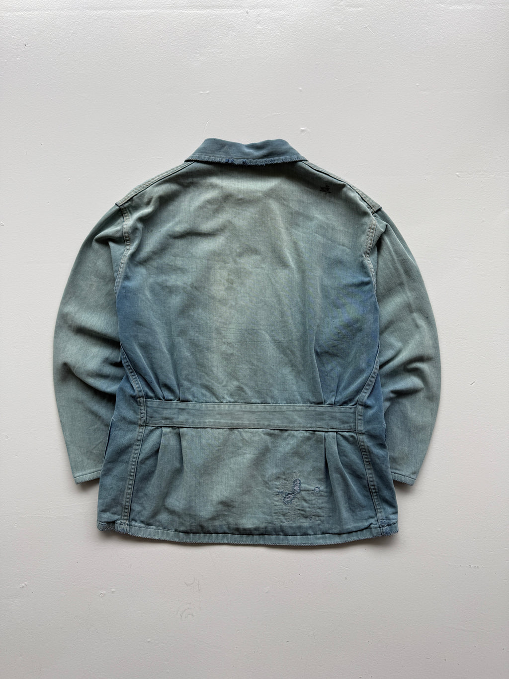 Thrashed Faded Blue Chore Jacket 70's Vintage French Workwear CH156 - Medium