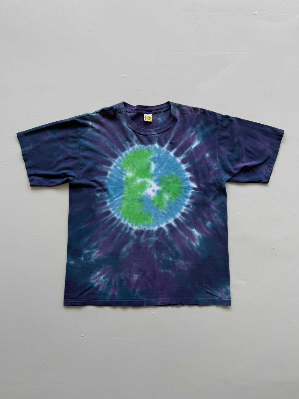 Purple Tie-Dye Earth 90's Vintage Single Stitch T-Shirt - XL
