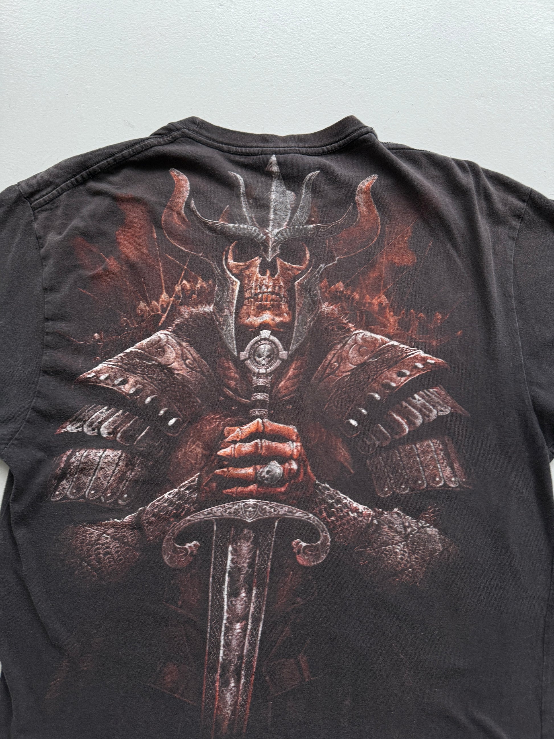 Faded Black Skull Knight 00's Vintage Metal Graphic T-Shirt - Medium