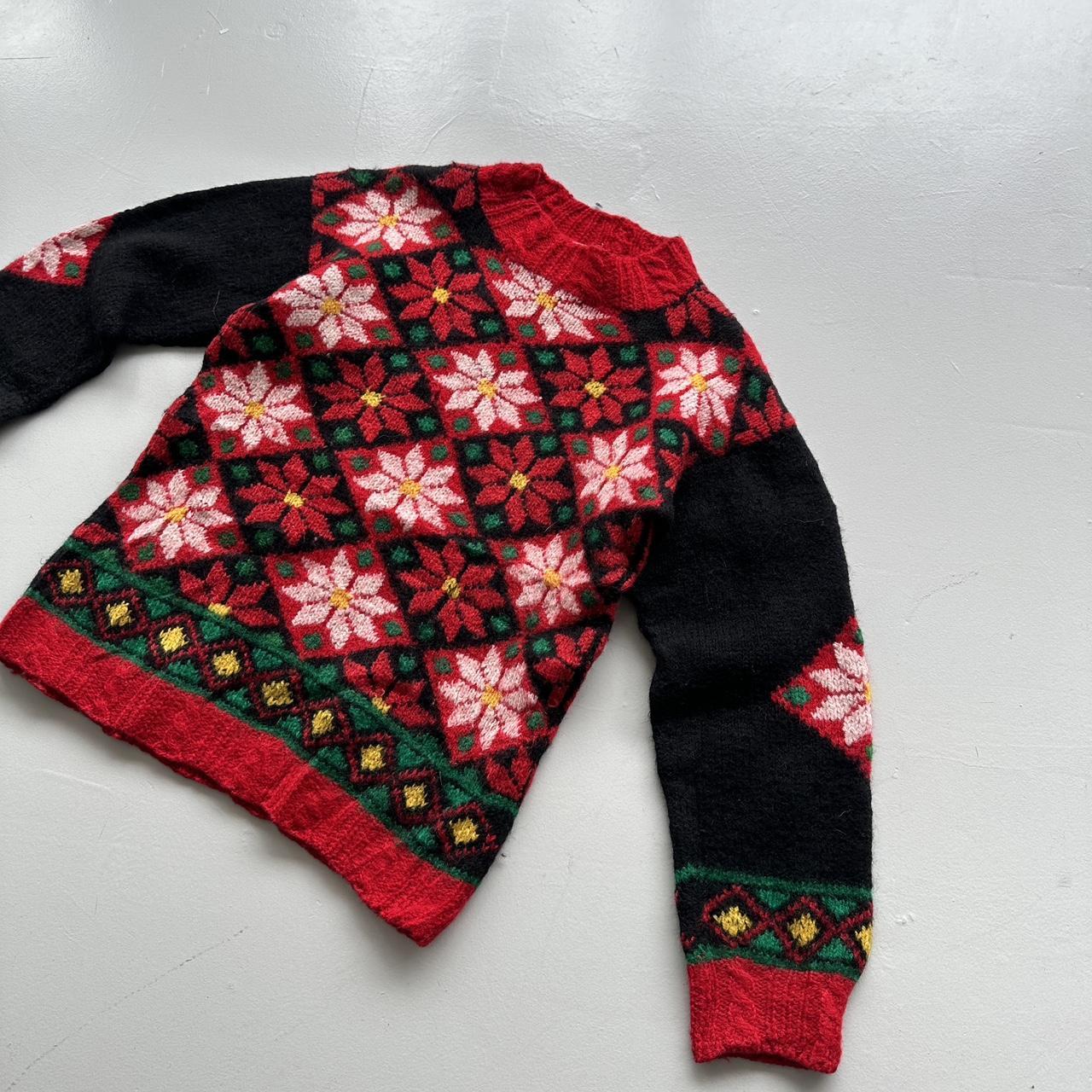 Red Floral Patterned 70s Vintage Woollen Knit Jumper - Medium