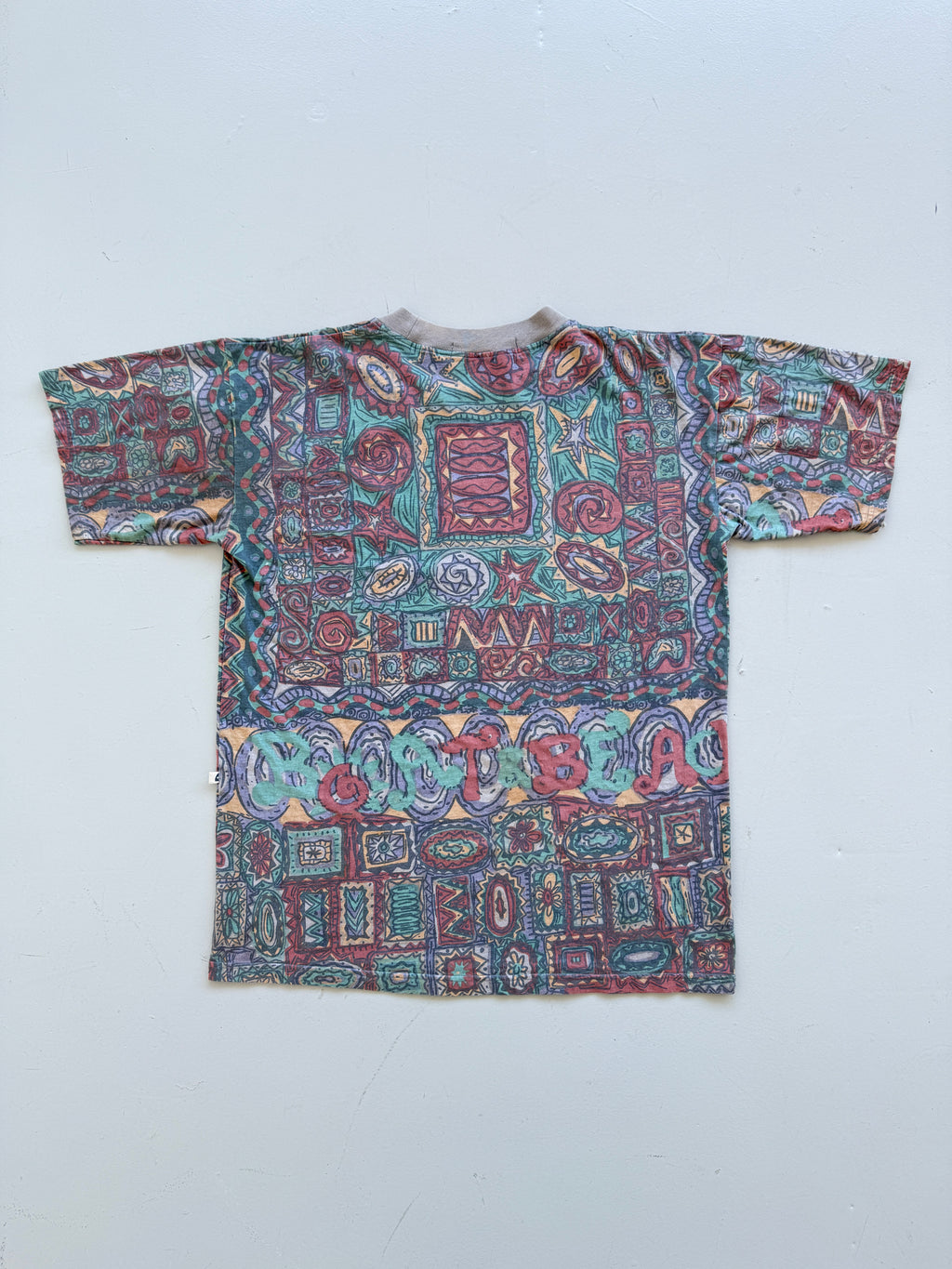 Boat & Beach 90's Vintage All Over Print Graphic T-Shirt - Large
