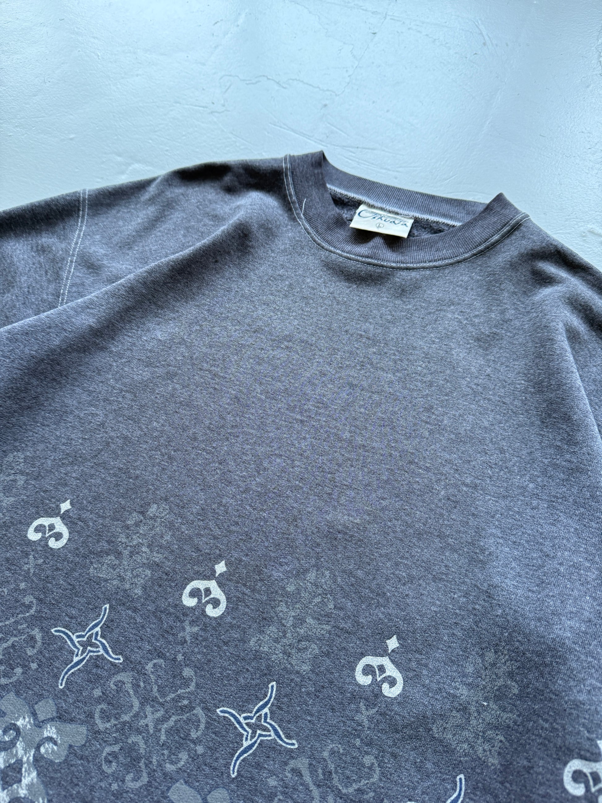 Grey Ushuaia 90's Vintage Surfer Graphic Sweatshirt - Large