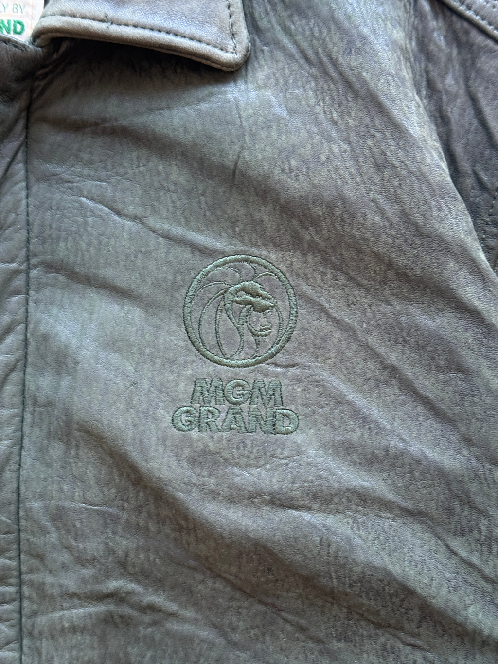 Green MGM Grand 90s Vintage Leather A2 Jacket - XL
