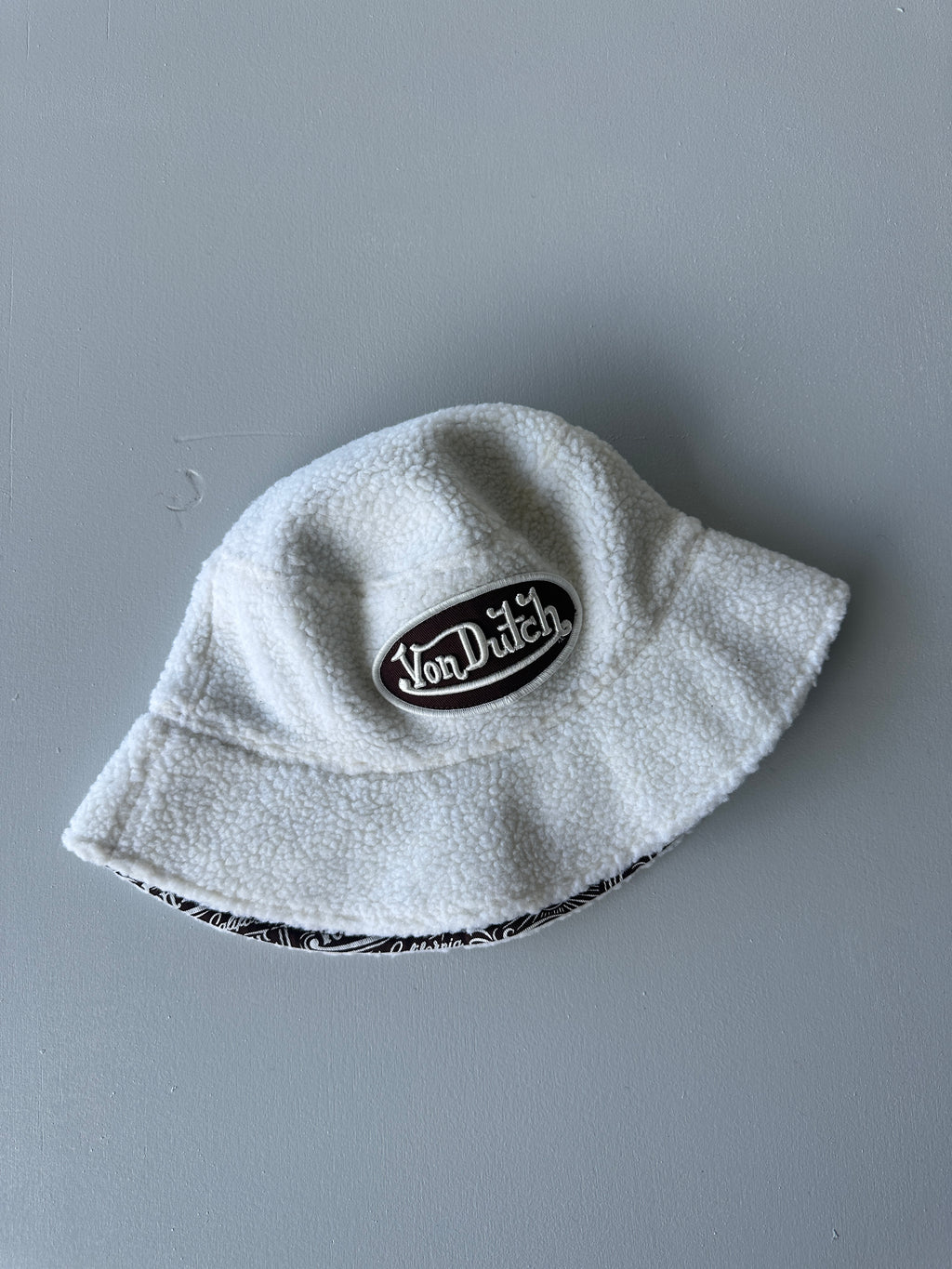 White Von Dutch Y2K Vintage Sherpa Bucket Hat