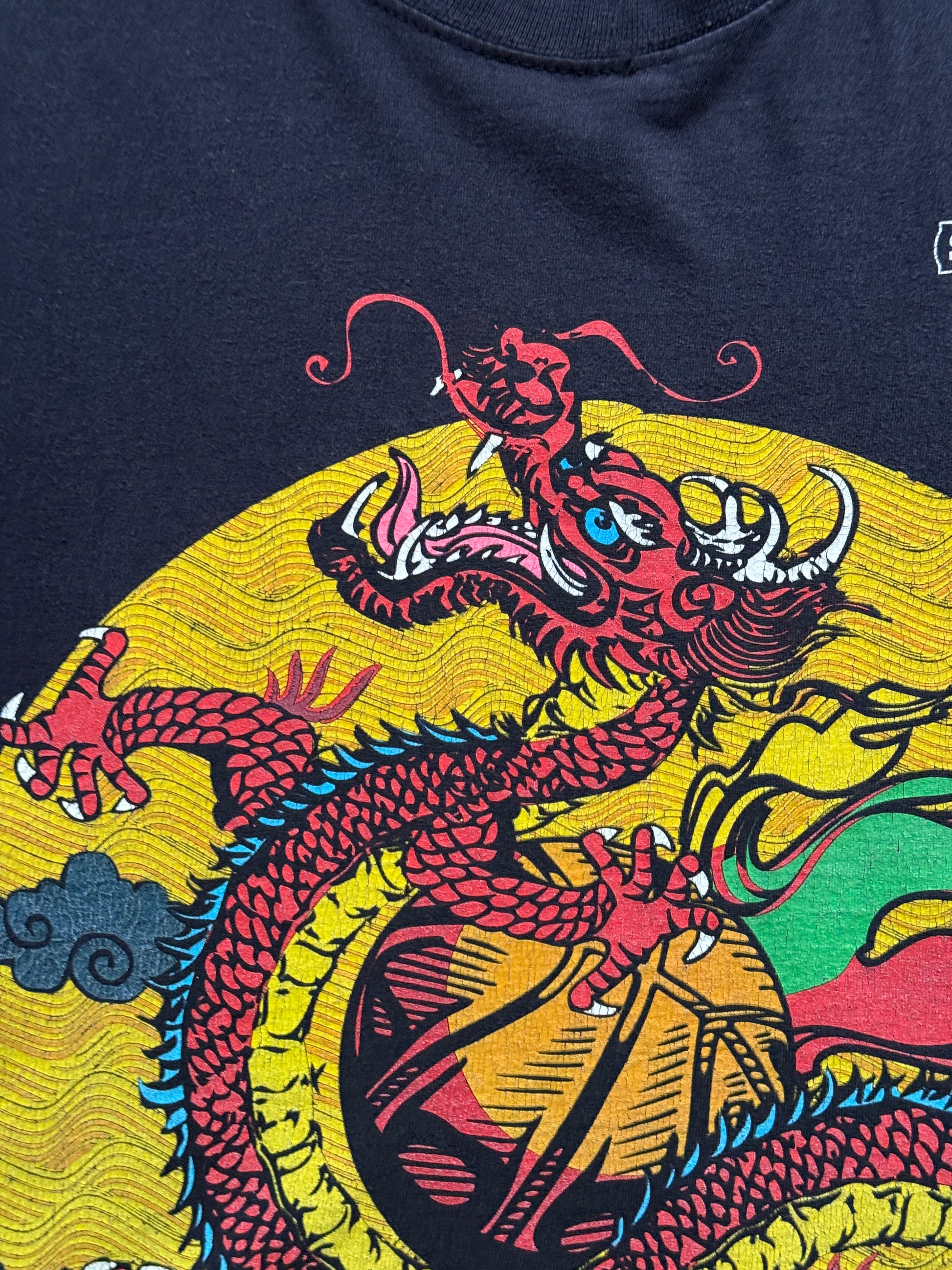 Black Chinese Dragon 00's Vintage Graphic Tourist T-Shirt - Large
