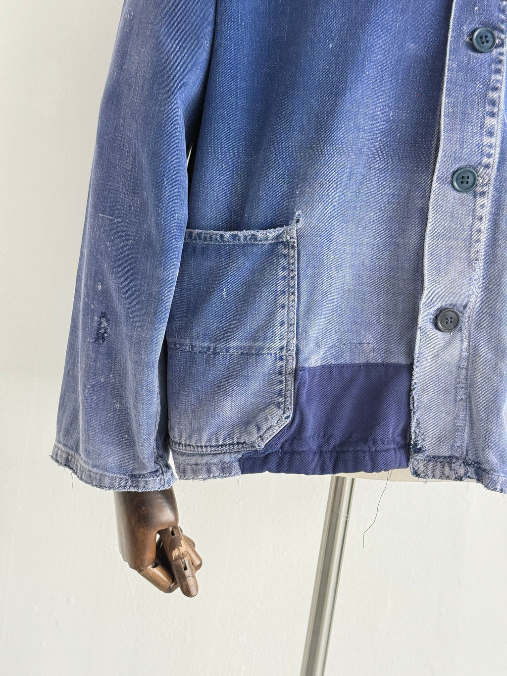 Thrashed Blue French 60's/70's Vintage Workwear Chore Jacket CH384 - Medium