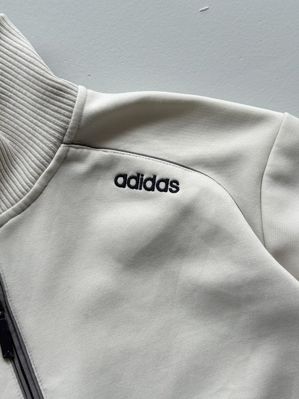 Adidas Women's Full Zip Vintage Track Jacket - Medium 12