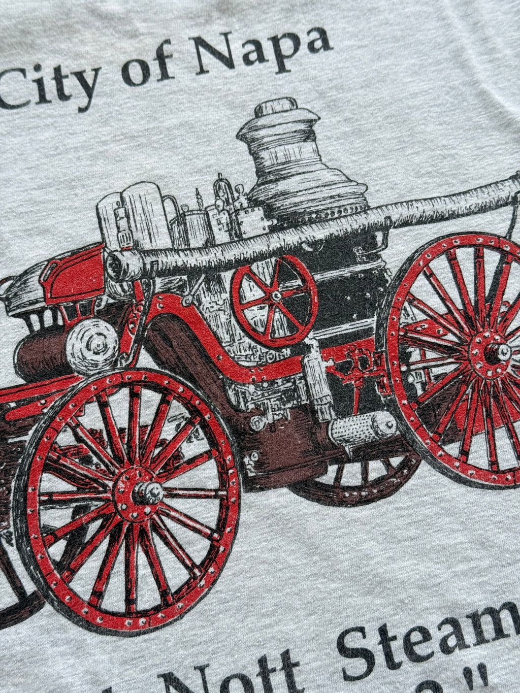 Grey Firefighters Museum 90's Vintage Graphic Tourist T-Shirt - Small