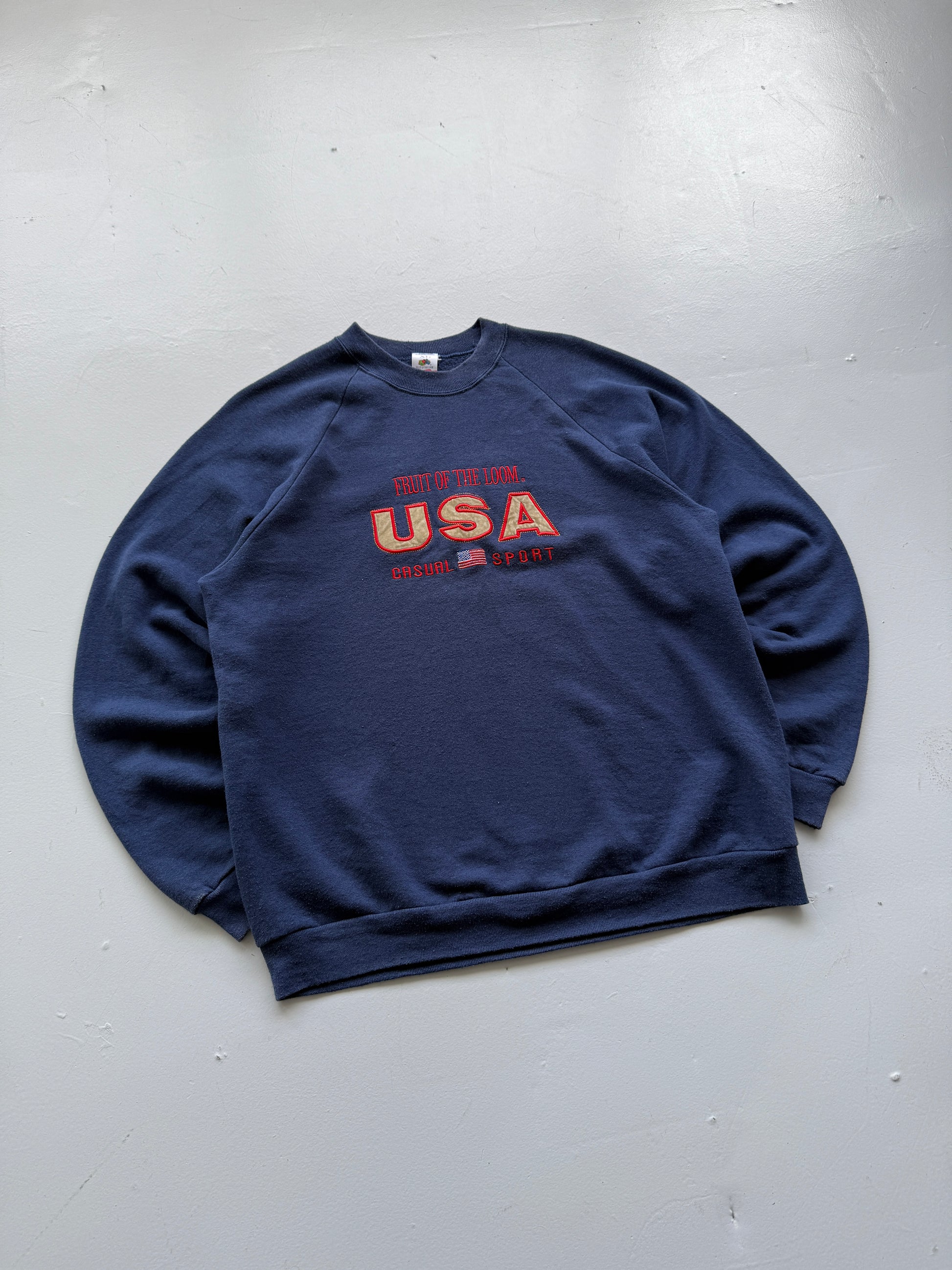 Navy Blue Fruit of the Loom 90's Vintage USA Graphic Sweatshirt Jumper - Large