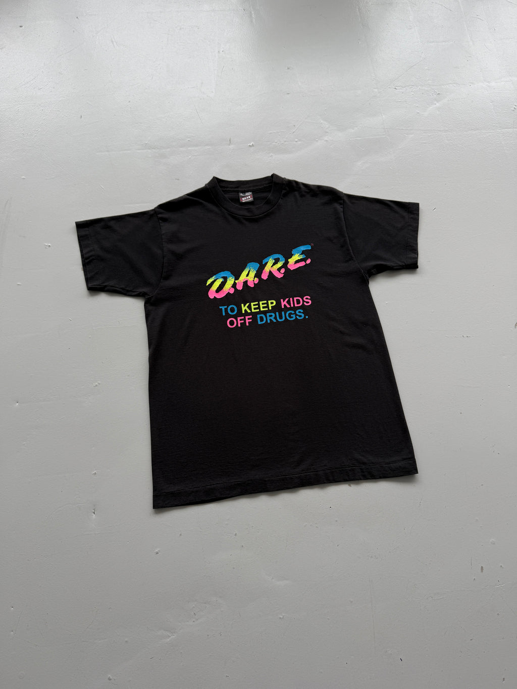 Black Dare 90's Vintage Graphic Single Stitch T-Shirt - Large