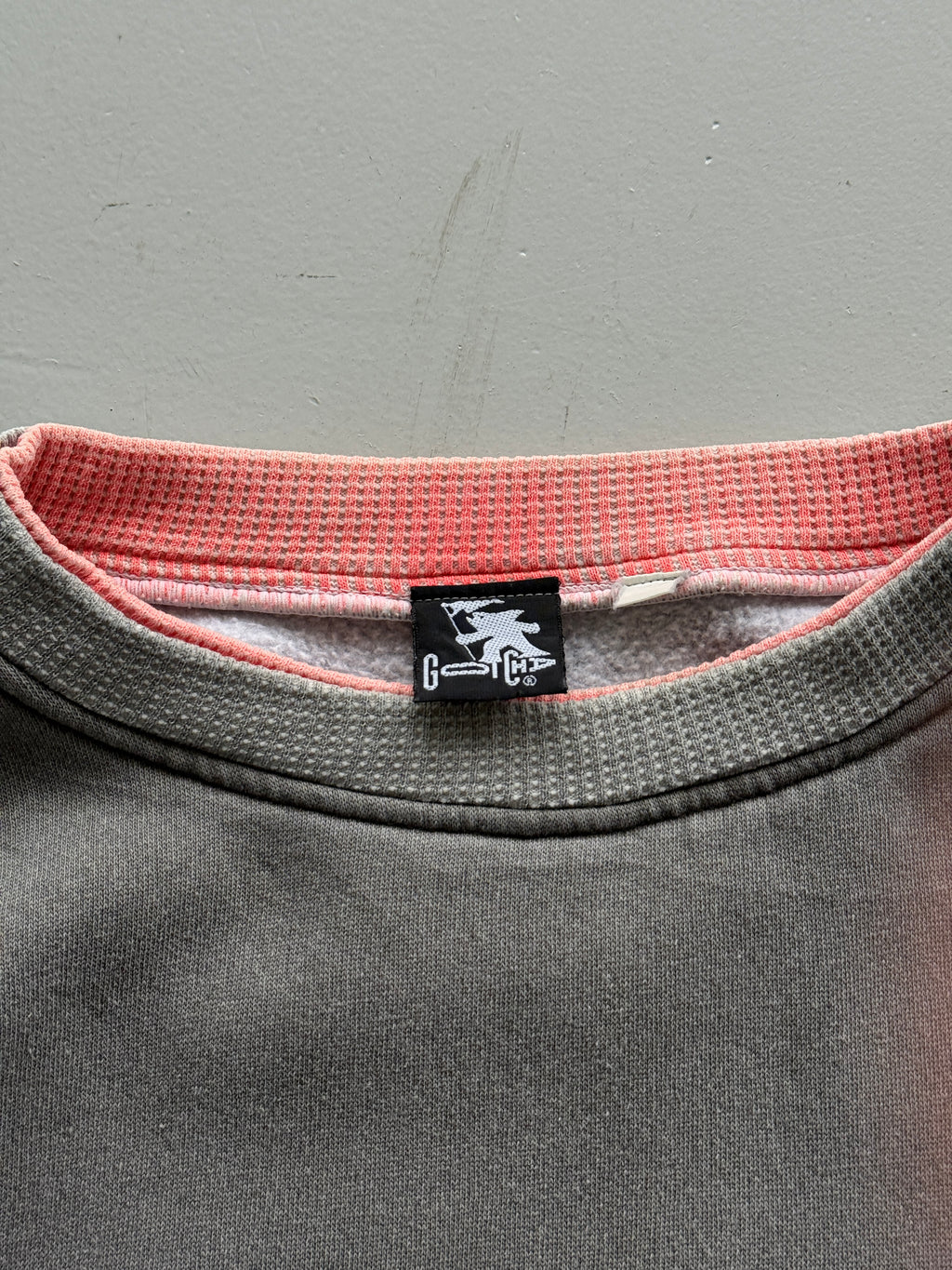 Grey Gotcha 90's Vintage Surfer Graphic Sweatshirt Jumper -  BoxyXL