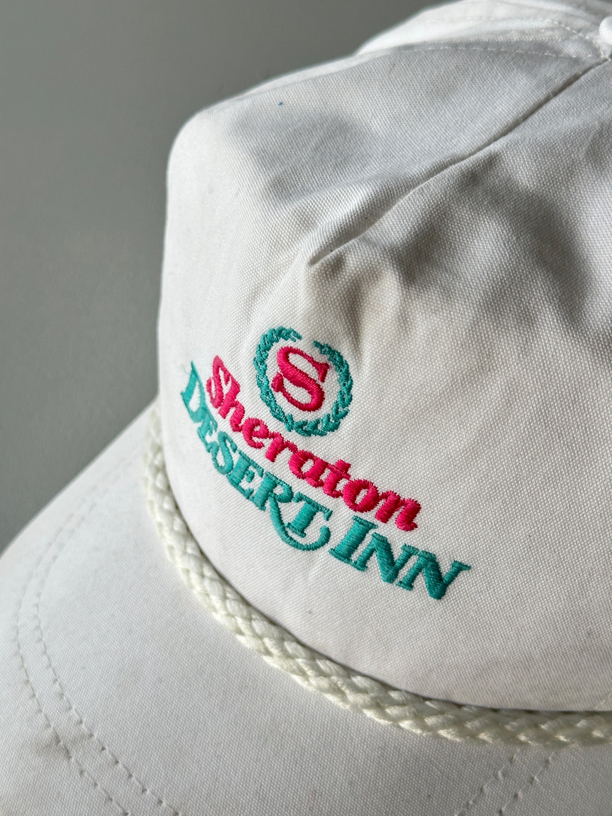 White Sheraton Desert Inn Skins Invitational 90's Vintage SnapBack Trucker Cap