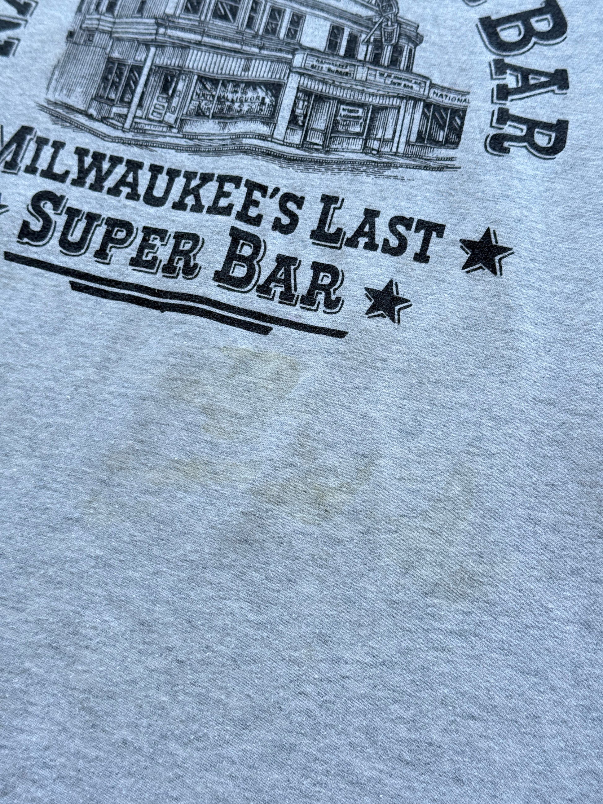 Fruit of the Loom National Liquor Bar Milwaukee Vintage T-Shirt - Medium