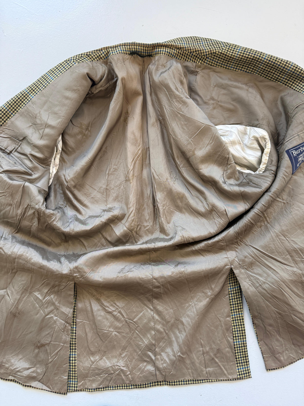 Burberry's 100% Cashmere Made in West Germany Vintage Blazer - Large