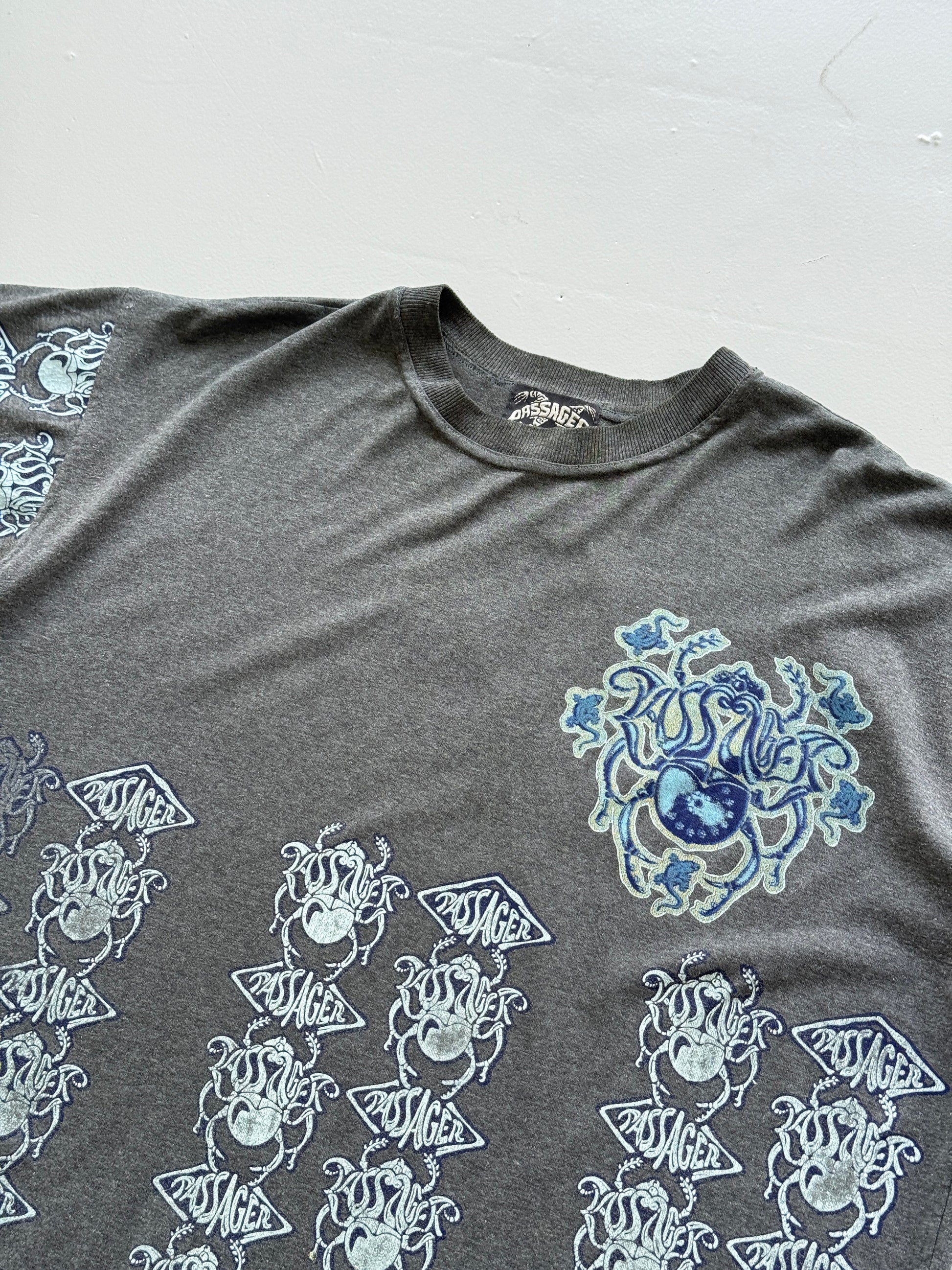 Grey Passager Modern Tribes Scarab Beetle Y2K Vintage Graphic T-Shirt - XL