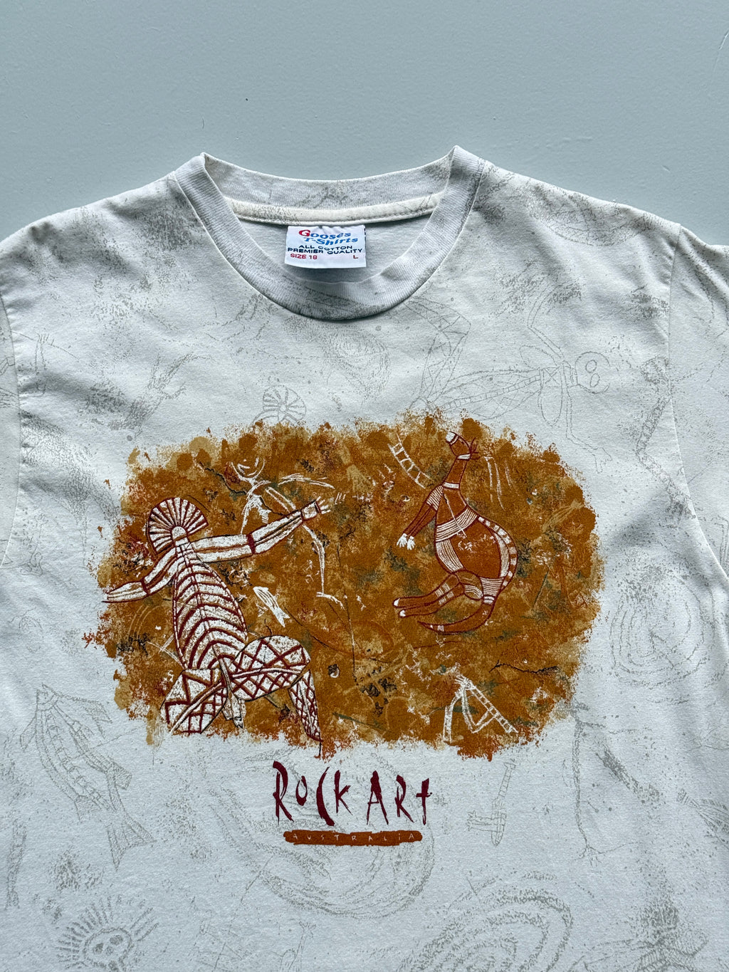 Cream Rock Art Native Australian 90's Vintage Graphic Tourist T-Shirt - Small