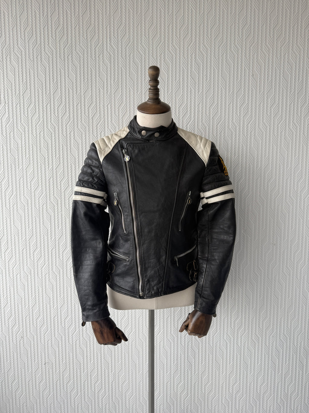 Black 80's Vintage  Moto Leather Biker Jacket - Mens Small - Womens Oversized 10