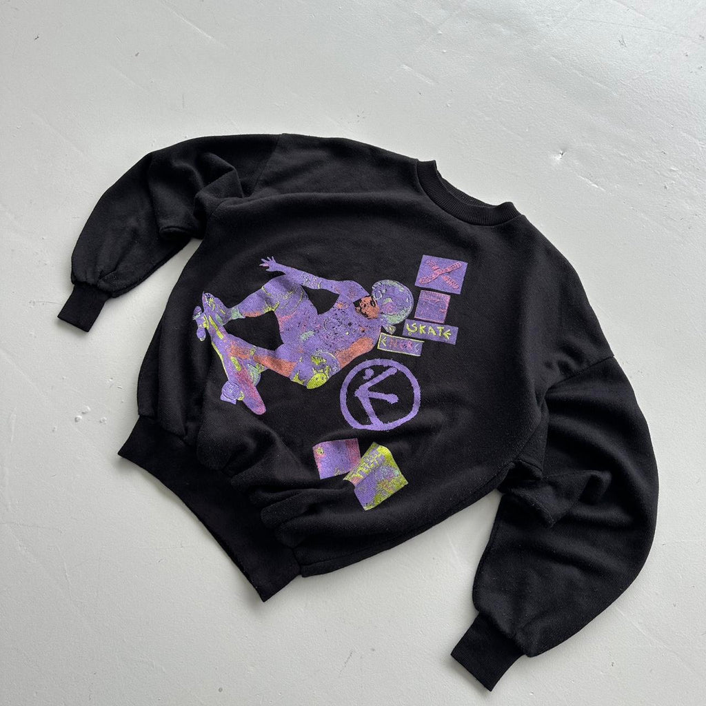 Black Skateboarding 90’s Vintage Graphic Sweatshirt - Small