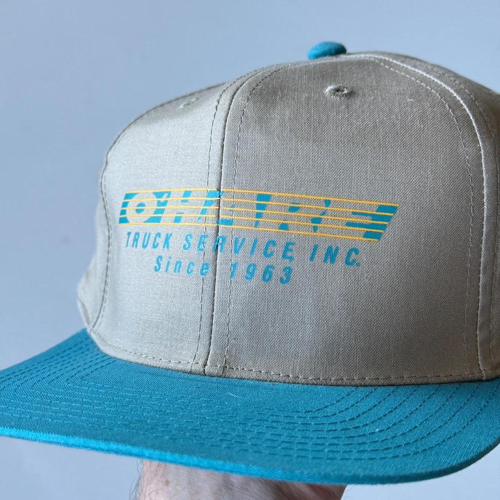 Beige / Blue O'Hare Vintage SnapBack Trucker Cap