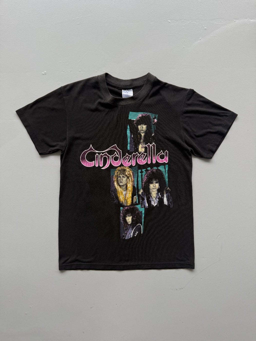 Cinderella Shakes The U.S.A. Single Stitch 80's Vintage Band T-Shirt -Small