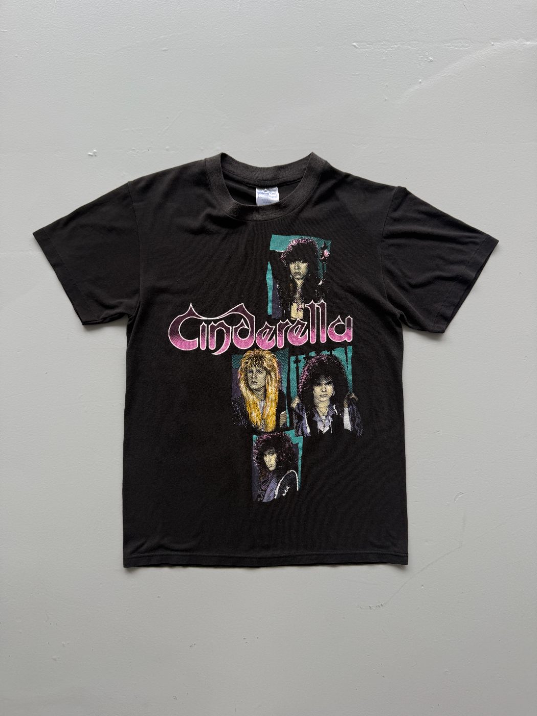 Cinderella Shakes The U.S.A. Single Stitch 80's Vintage Band T-Shirt -Small