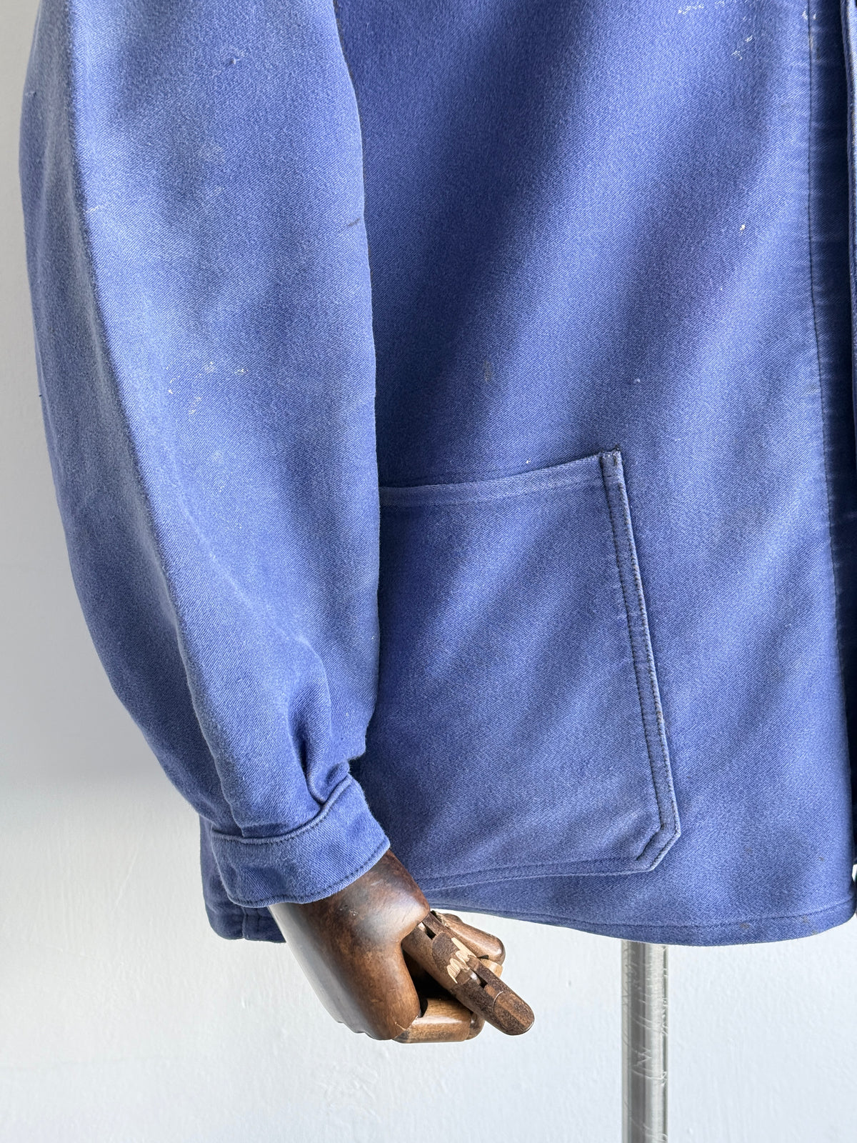 Faded Blue French 1960s Vintage Workwear Chore Jacket CH475 - Medium